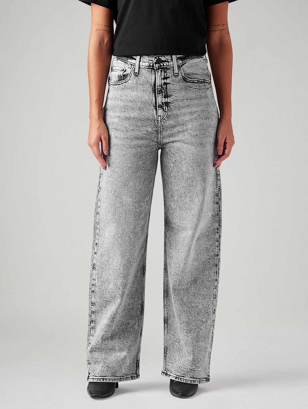 Women's Light Grey Loose Fit High Rise Jeans - Front View