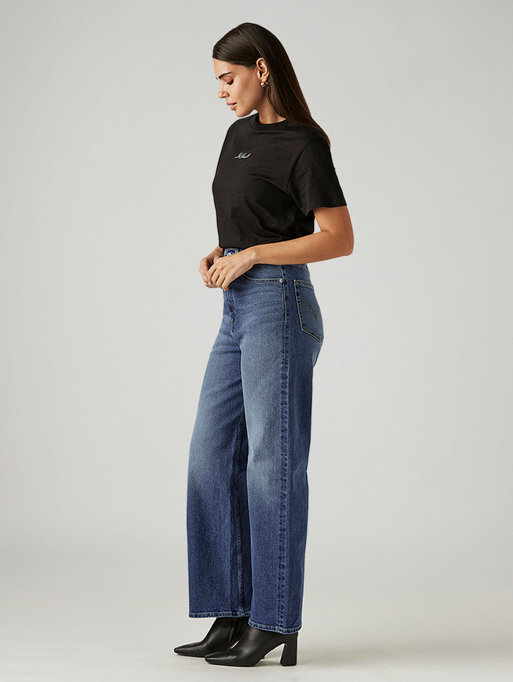 Women's Light Indigo Loose Fit High Rise Jeans - Side View