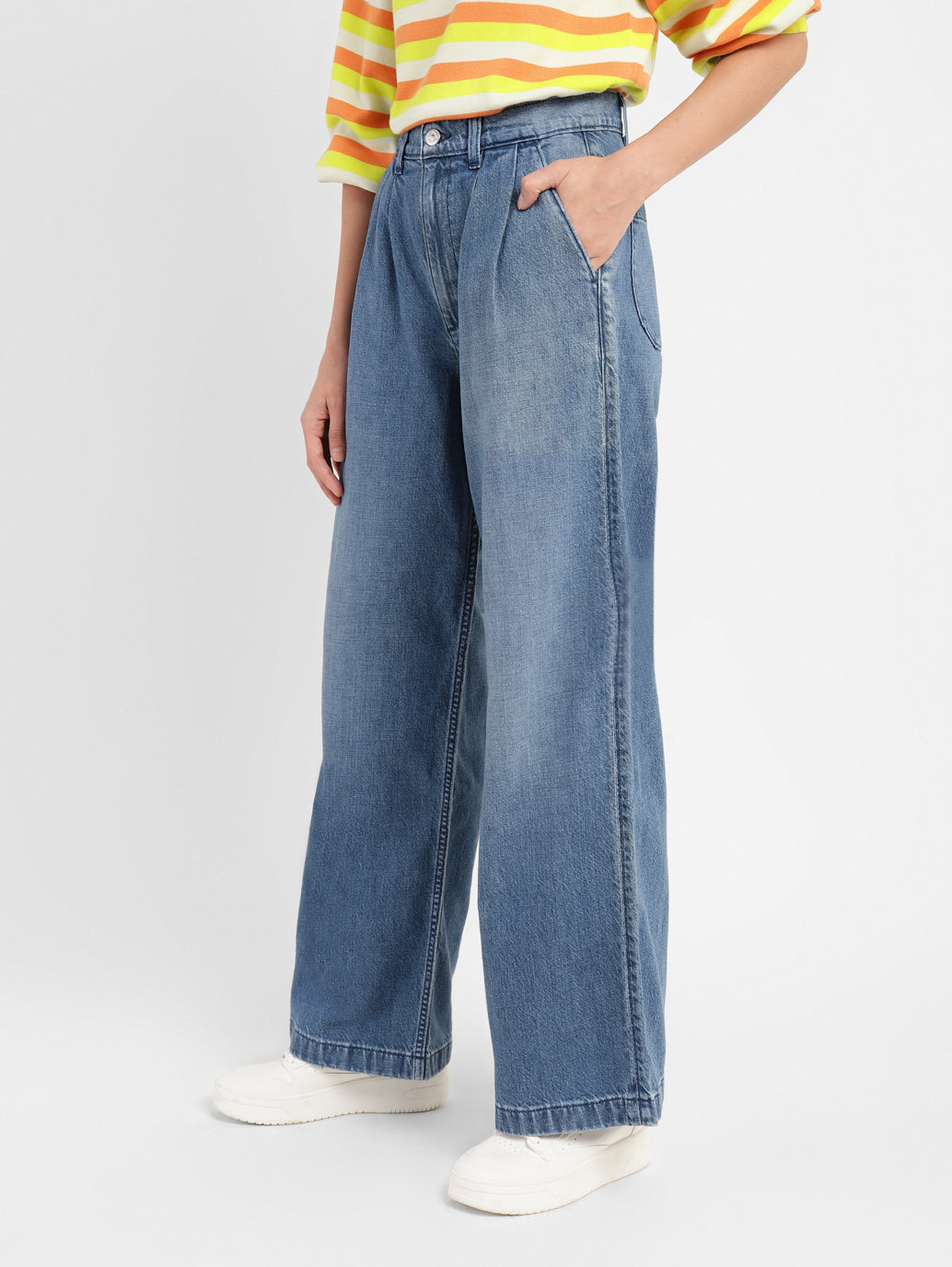 Women's Blue Wideleg Fit High Rise Jeans - 805fbc32-5b4f-48ed-af44-70568b018159 View