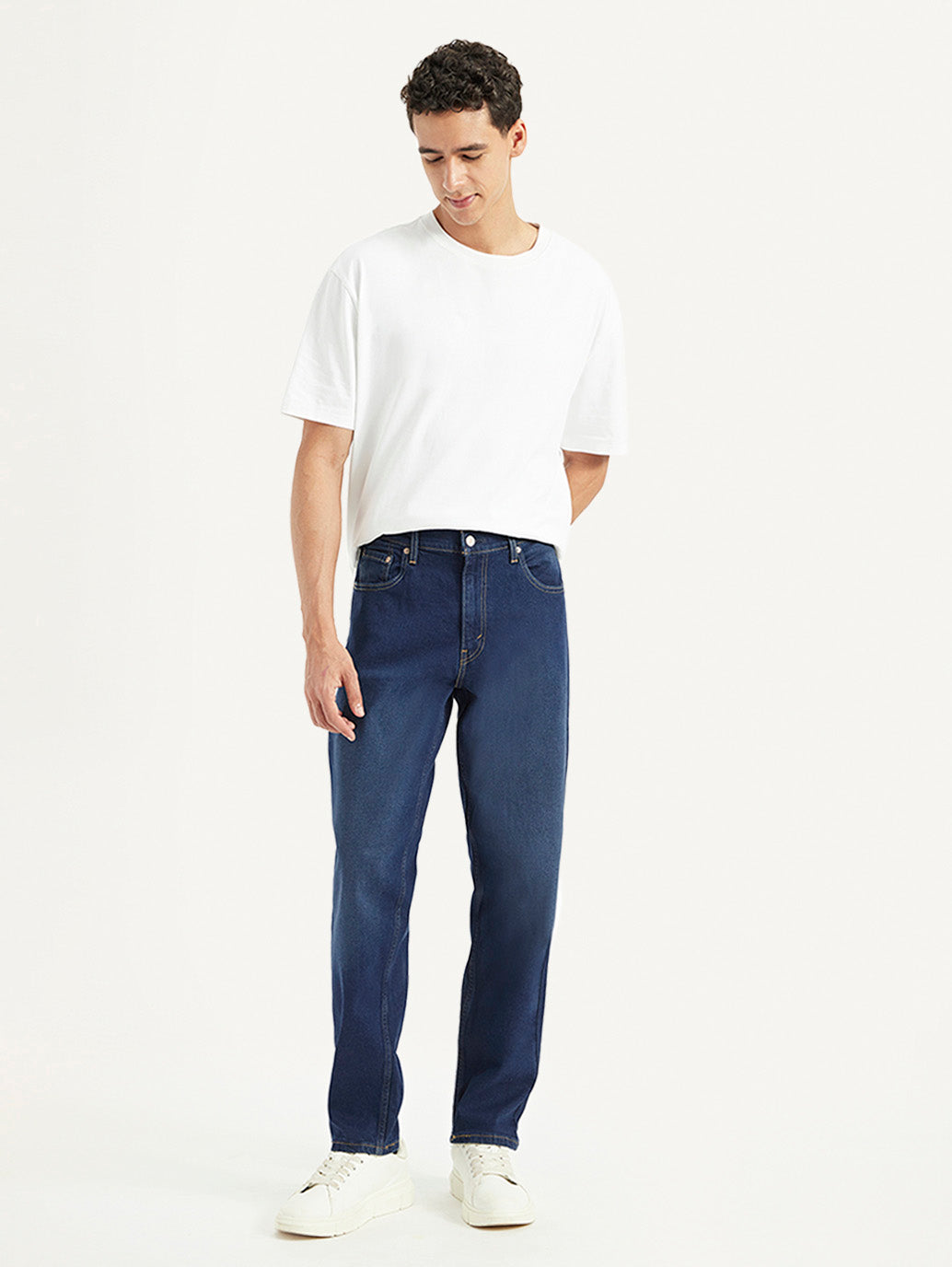 Men's 550'92 Dark Blue Loose Fit Mid Rise Jeans - Front View
