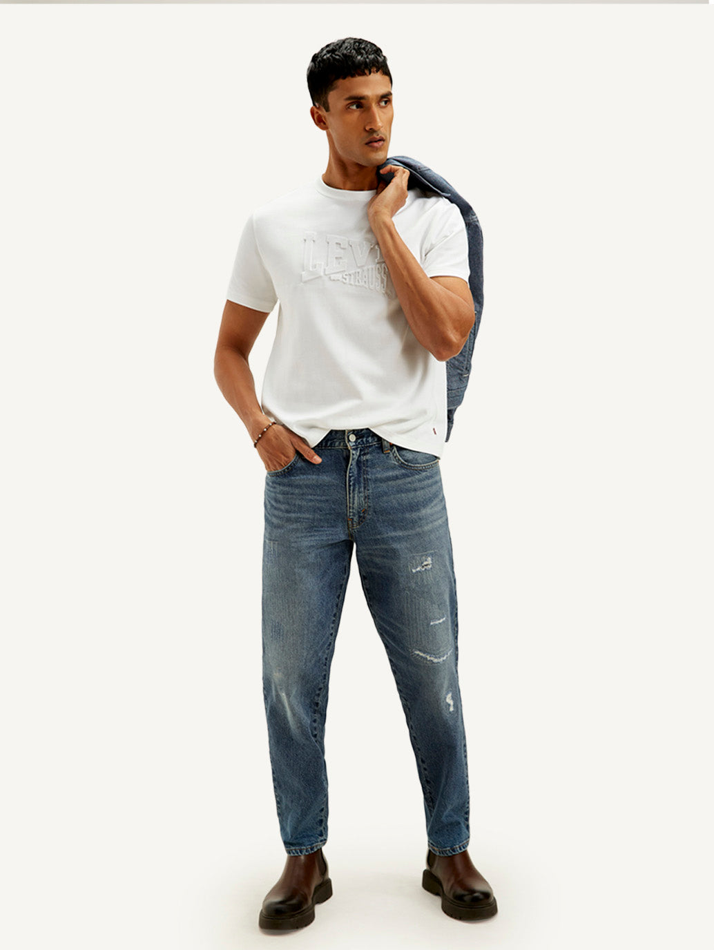 Men's 550'92 Blue Loose Fit Mid Rise Jeans - Styleshot View