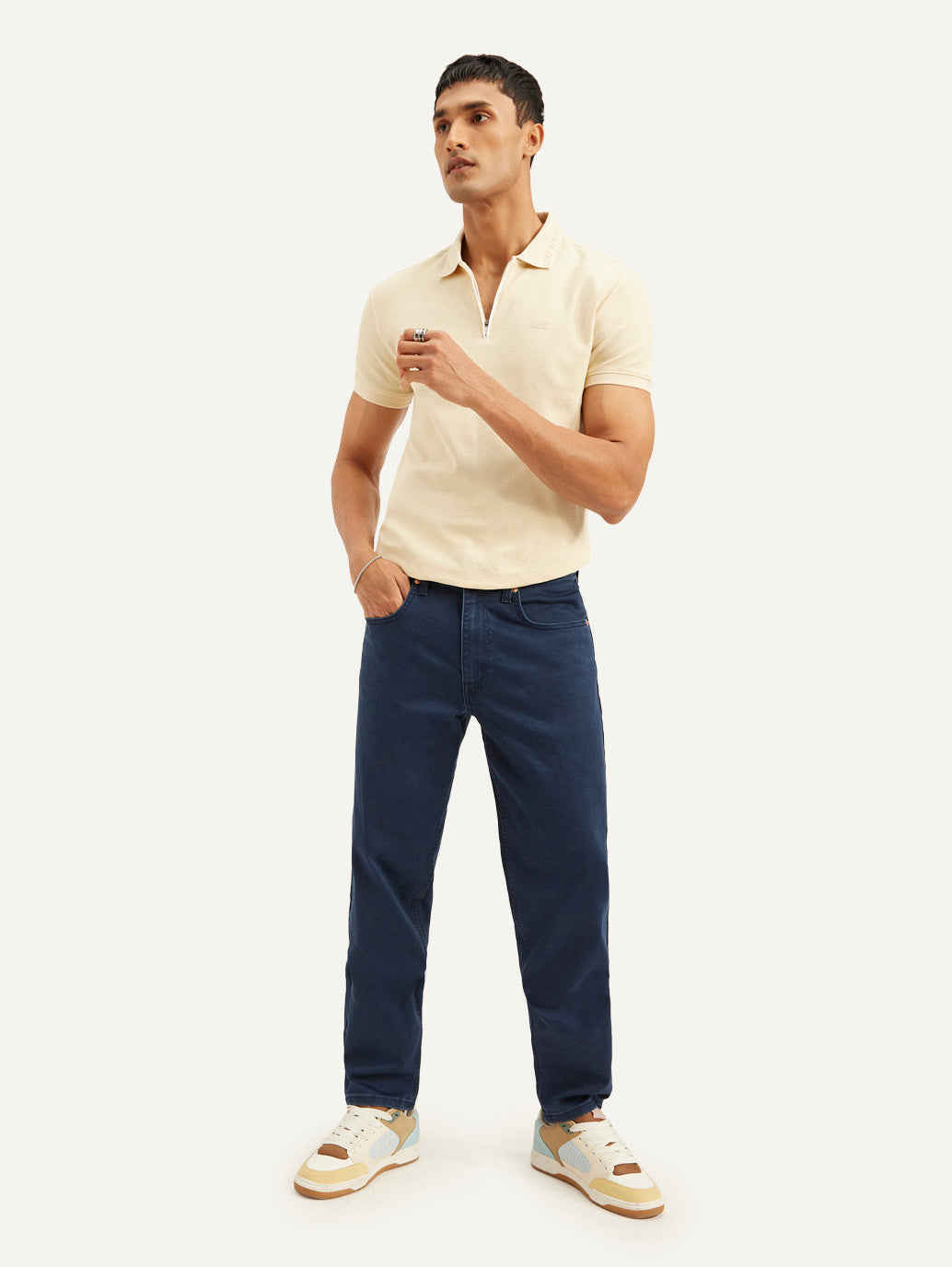 Men's 550'92 Blue Loose Fit Mid Rise Jeans - Elevated View
