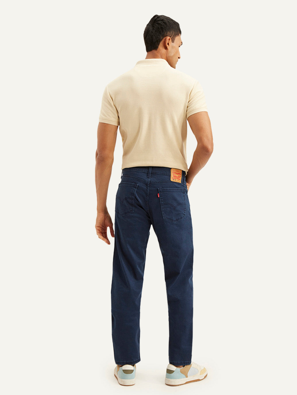 Men's 550'92 Blue Loose Fit Mid Rise Jeans - Back View