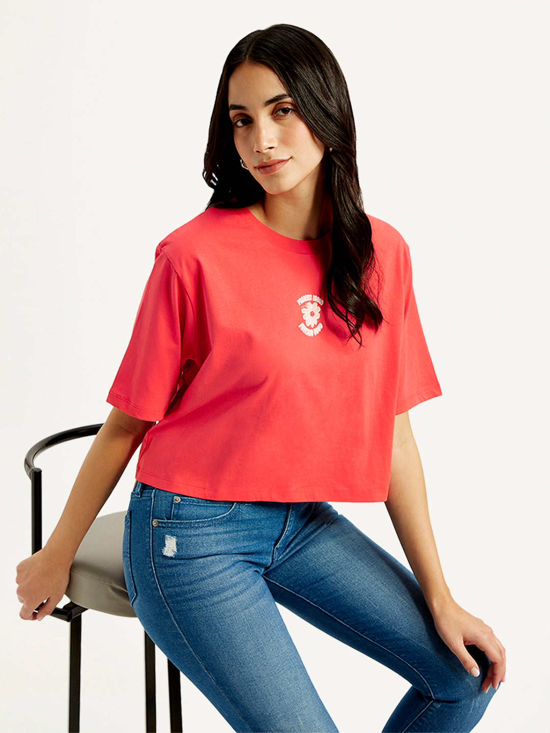 Women's Graphic Relaxed Fit T-shirt - Styleshot View