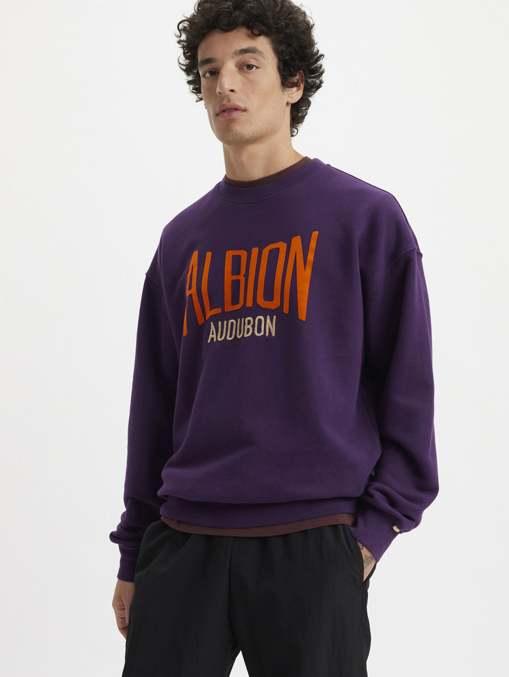 Men's Gold Tab Men's Crewneck Sweatshirt - 21f29136-99f5-4766-9686-c92f8baf2631 View