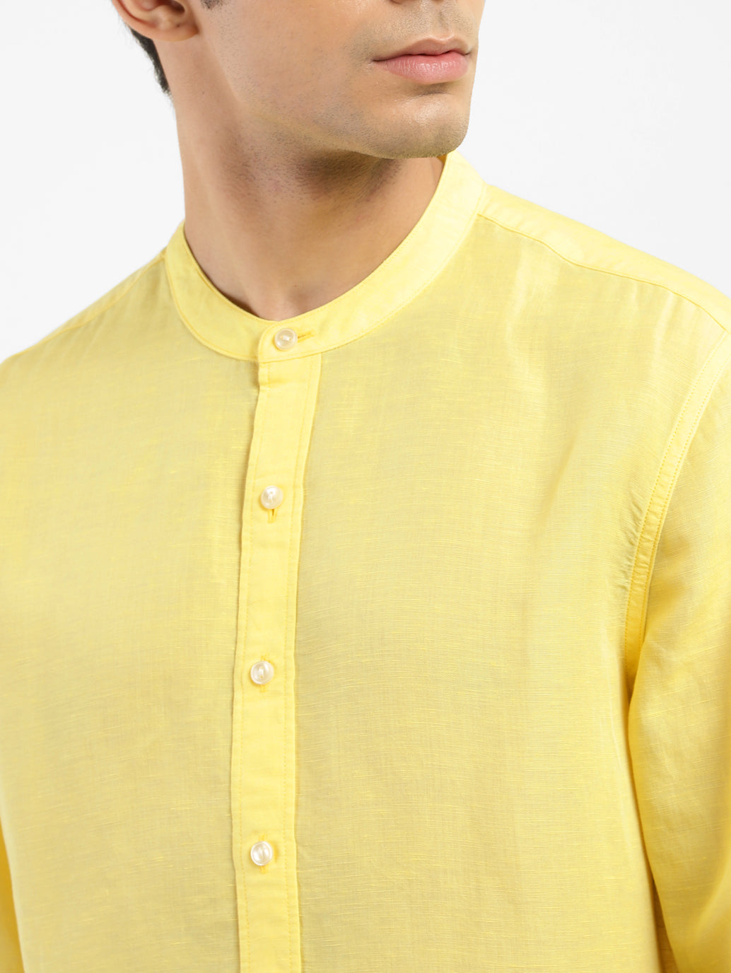 Men's Solid Slim Fit Shirt - e3fe2483-e109-4ae0-af25-ea6d17249f96 View