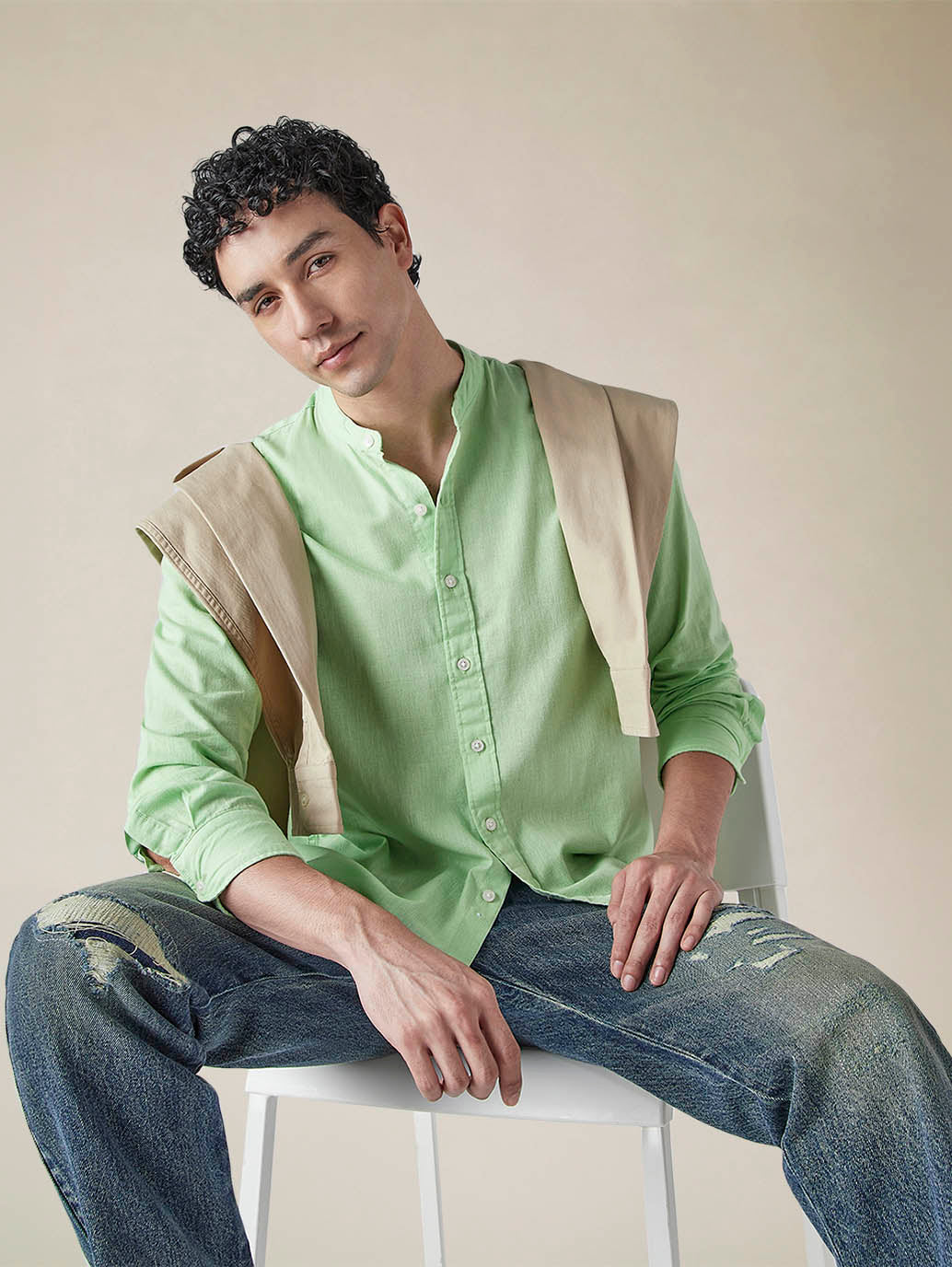 Men's Solid Slim Fit Shirt - 0f6cc015-21ac-42e0-a03f-c6d455c3e447 View