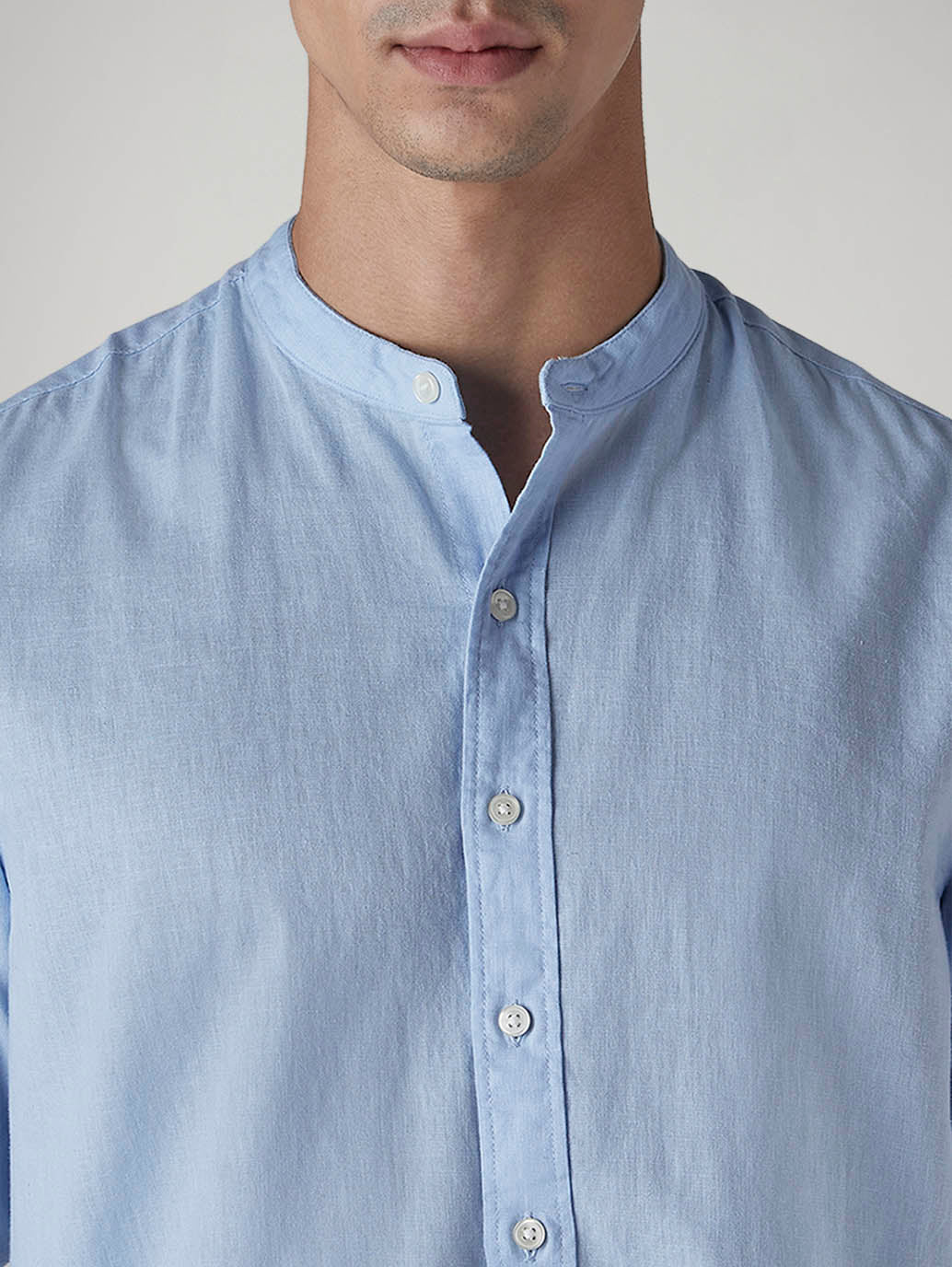 Men's Solid Regular Collar Slim Fit Linen Shirt - Detail View