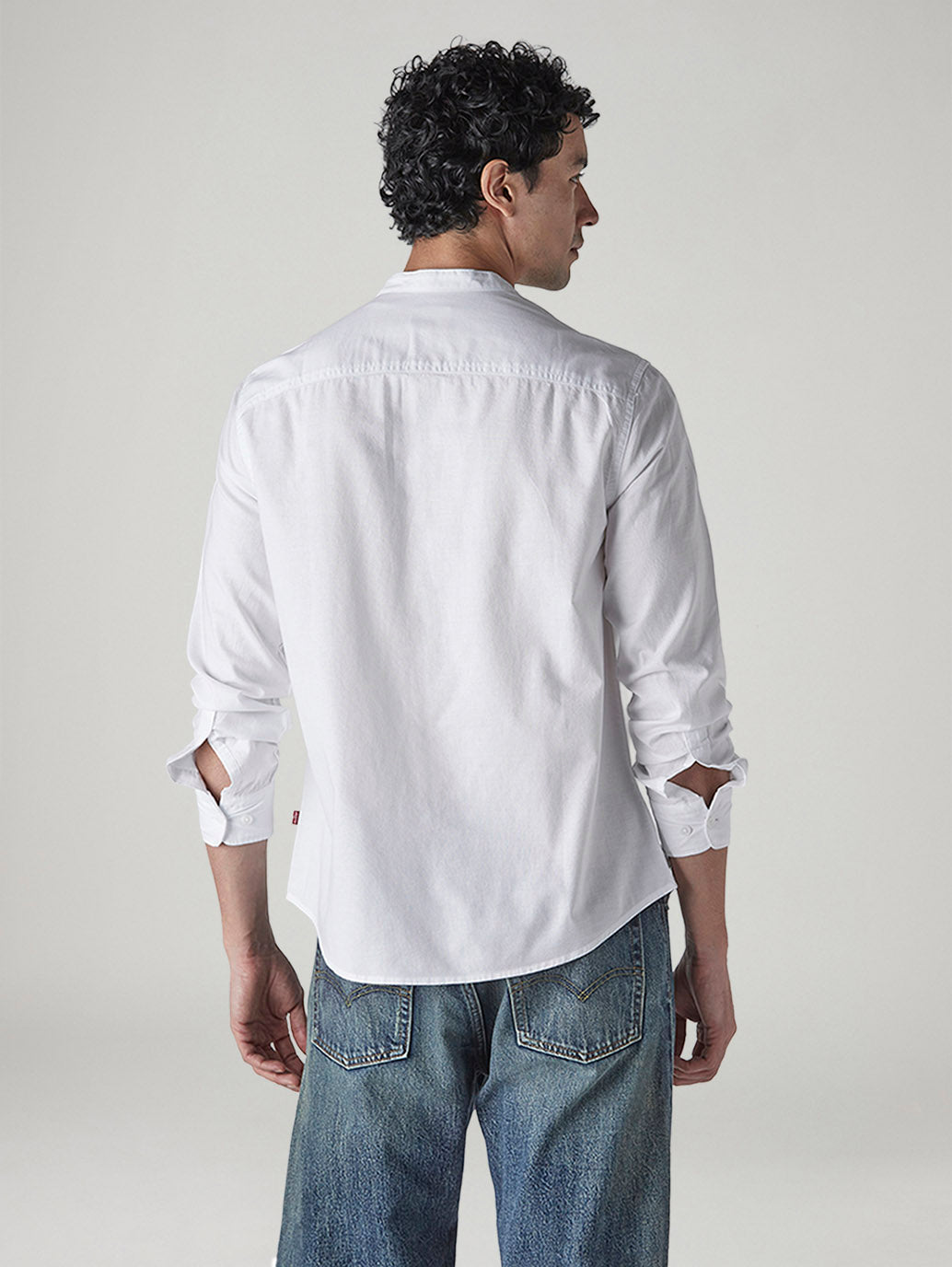Men's Solid Slim Fit Oxford Shirt - Back View