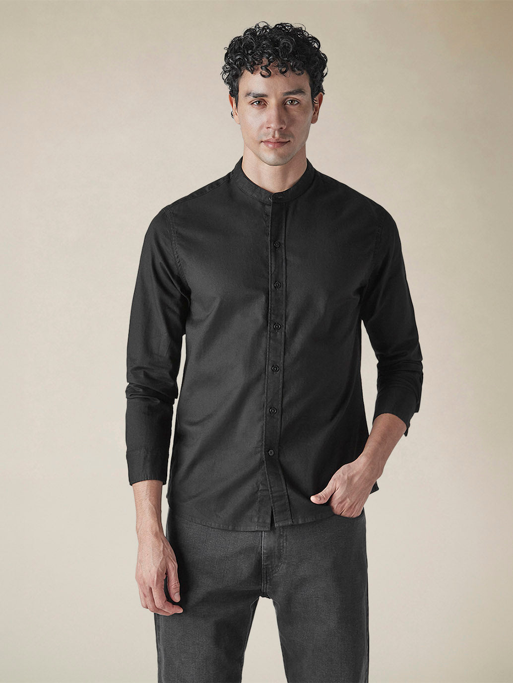 Men's Solid Slim Fit Oxford Shirt - 175af6da-6108-4972-a2b1-7fee82f0758c View