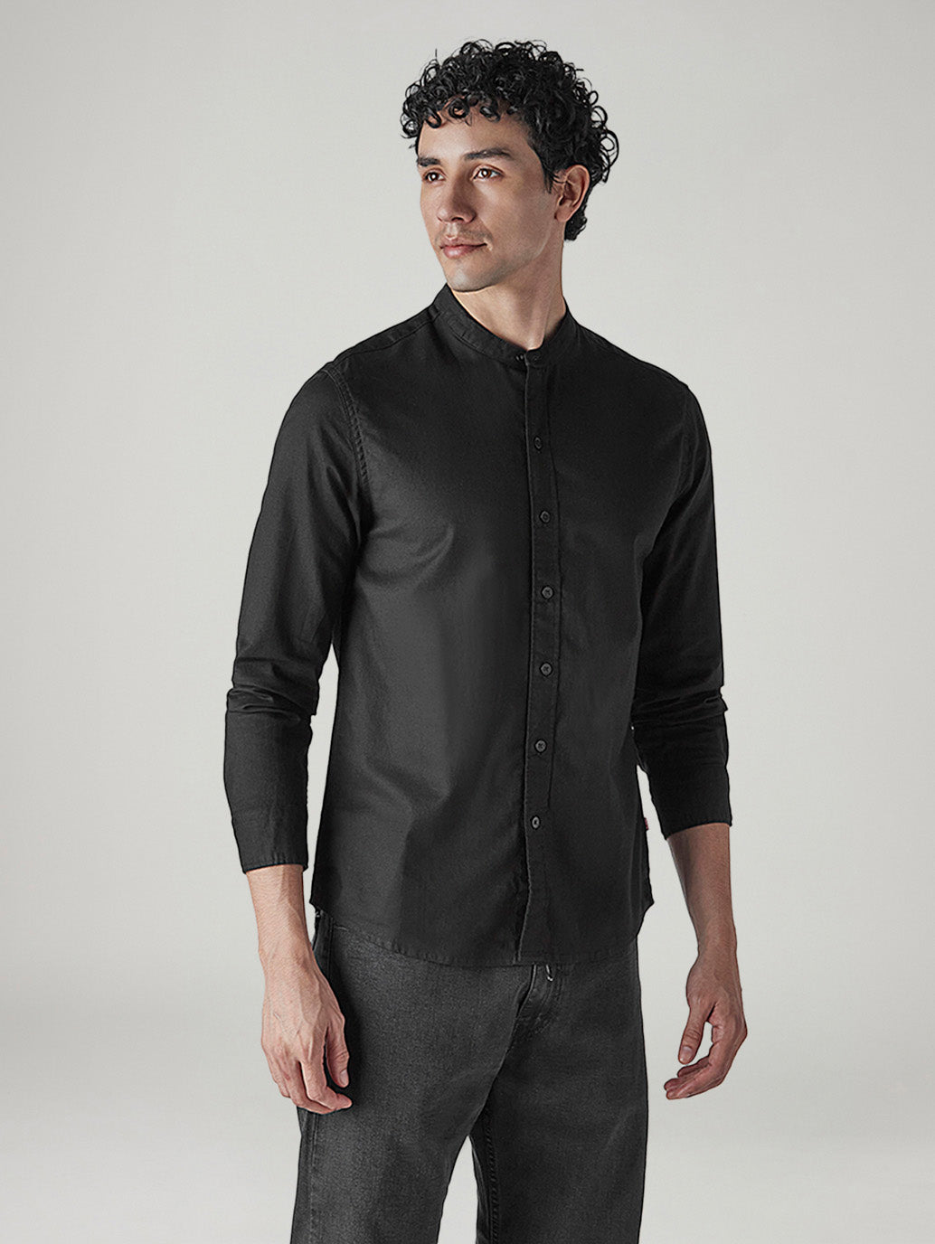 Men's Solid Slim Fit Oxford Shirt - Side View