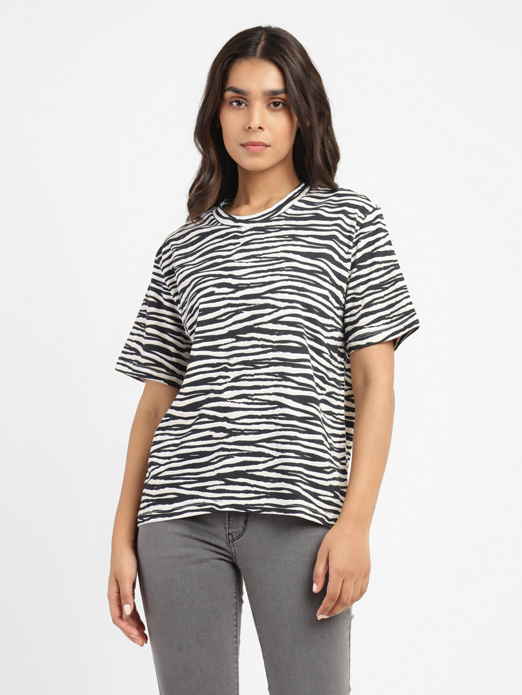 Women's Animal Print Crew Neck T-shirt - f1568314-304a-4ecf-8e83-bbbdf3771b87 View