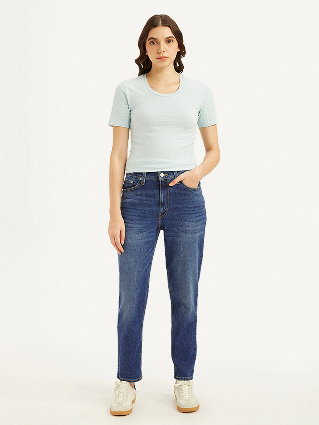 Women's 80s Mom Blue Loose Fit High Rise Jeans - Front View