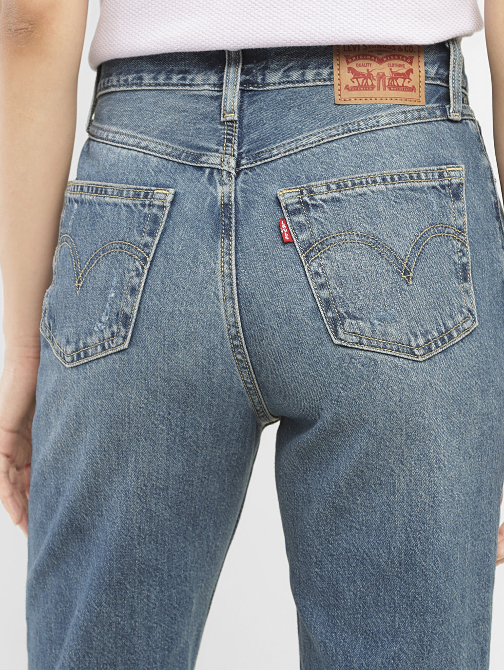 Women's 80s Mom Blue Loose Fit Mid Rise Jeans - BackDetails View