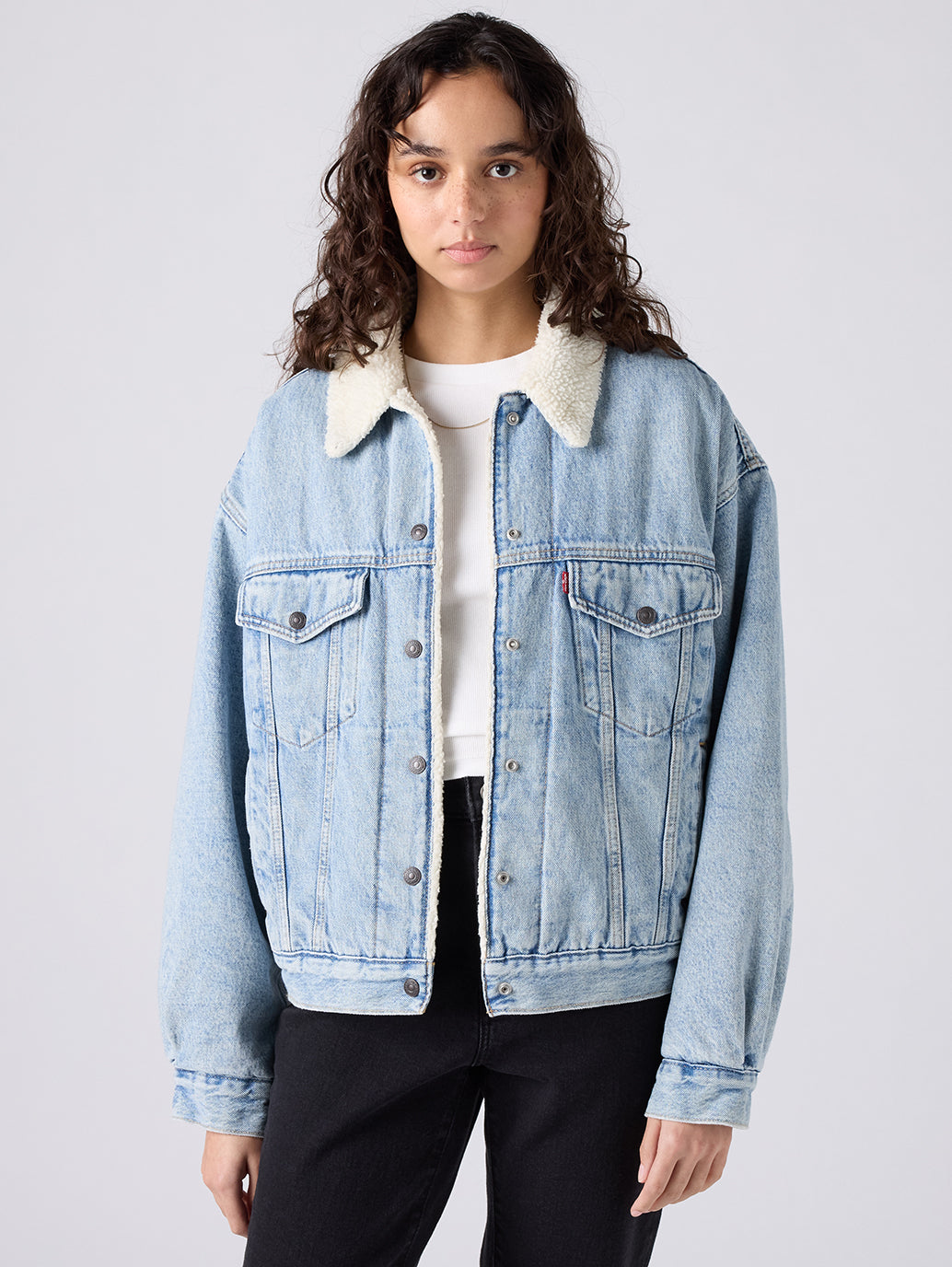 Levi's® Women's '90s Sherpa Trucker Jacket - Front View
