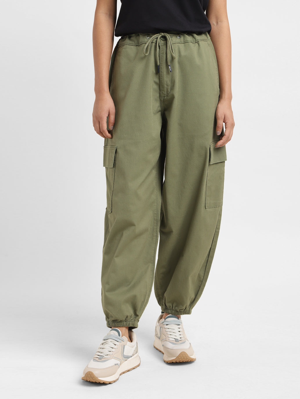 Women's High Rise Green Loose Tapered Fit Trousers - 10b91ef8-fd68-4e35-a63a-1eca9b11d78d View