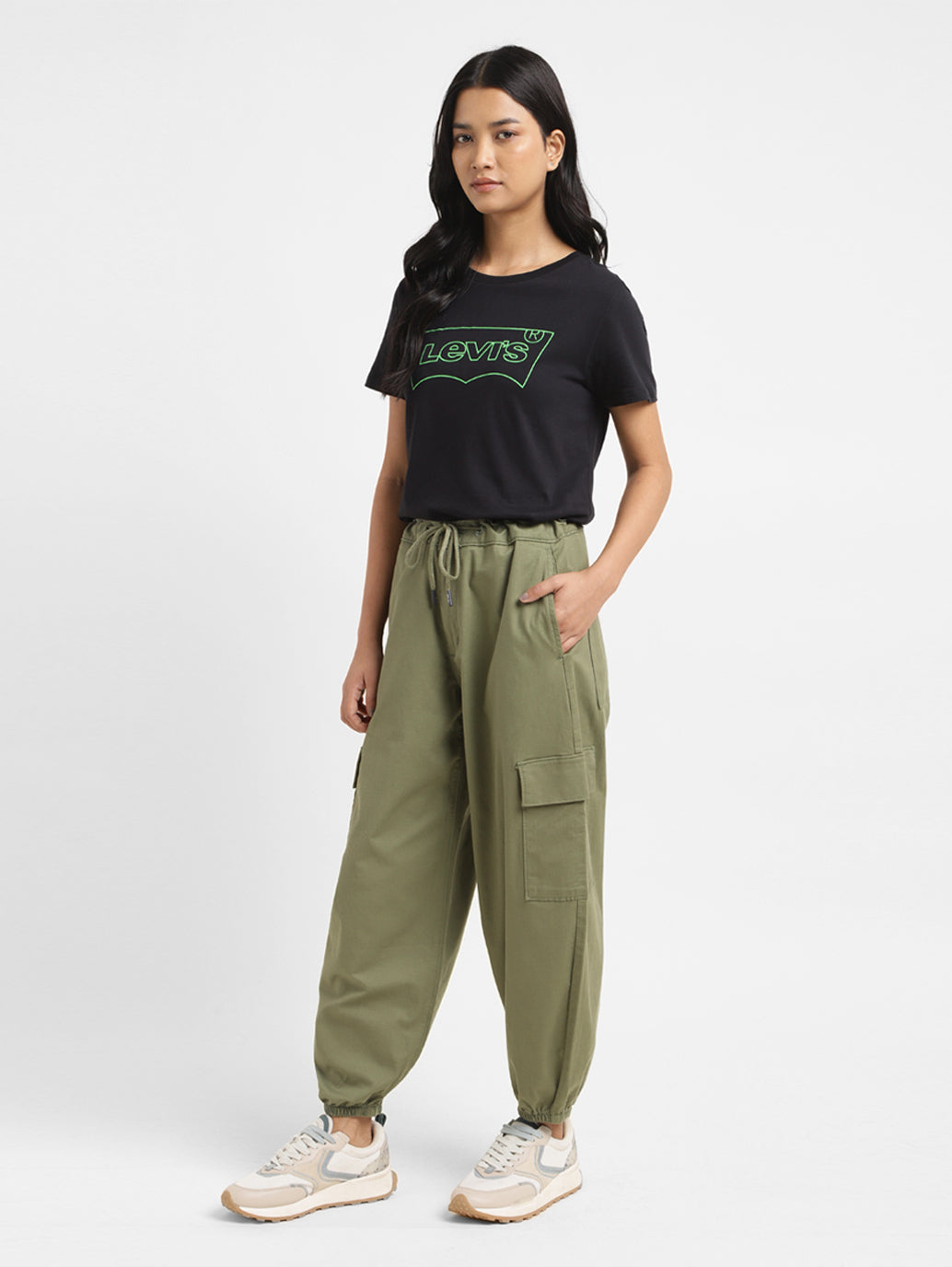 Women's High Rise Green Loose Tapered Fit Trousers - 1229ef66-c002-4bdd-872d-74bf352f3a65 View