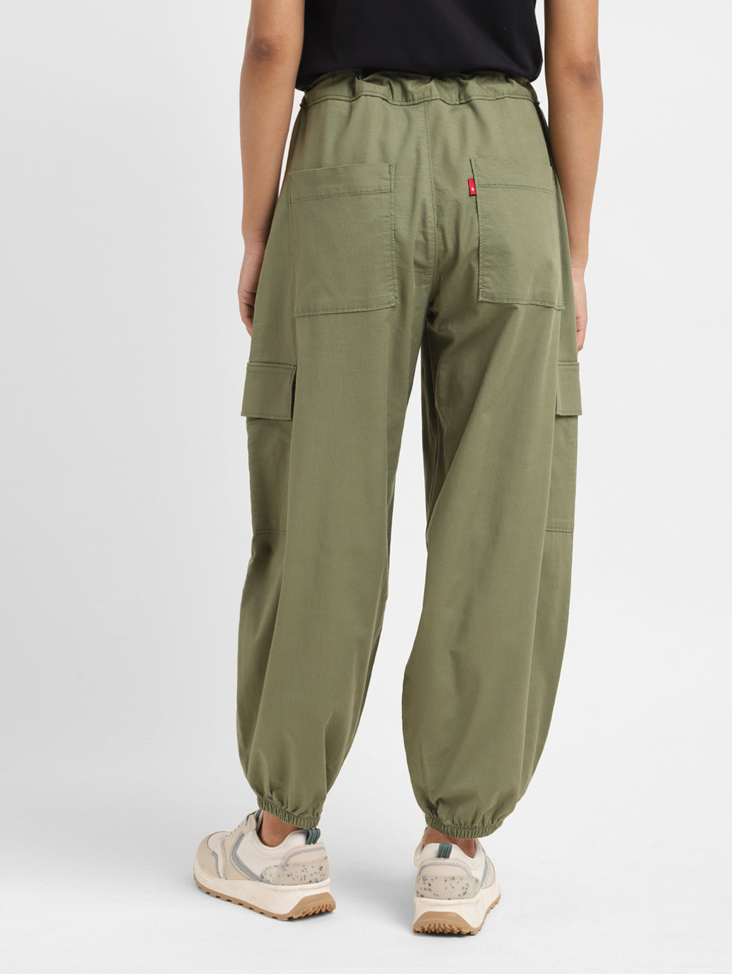 Women's High Rise Green Loose Tapered Fit Trousers - 9bae434d-cc55-48c8-963d-a248ecee32ee View