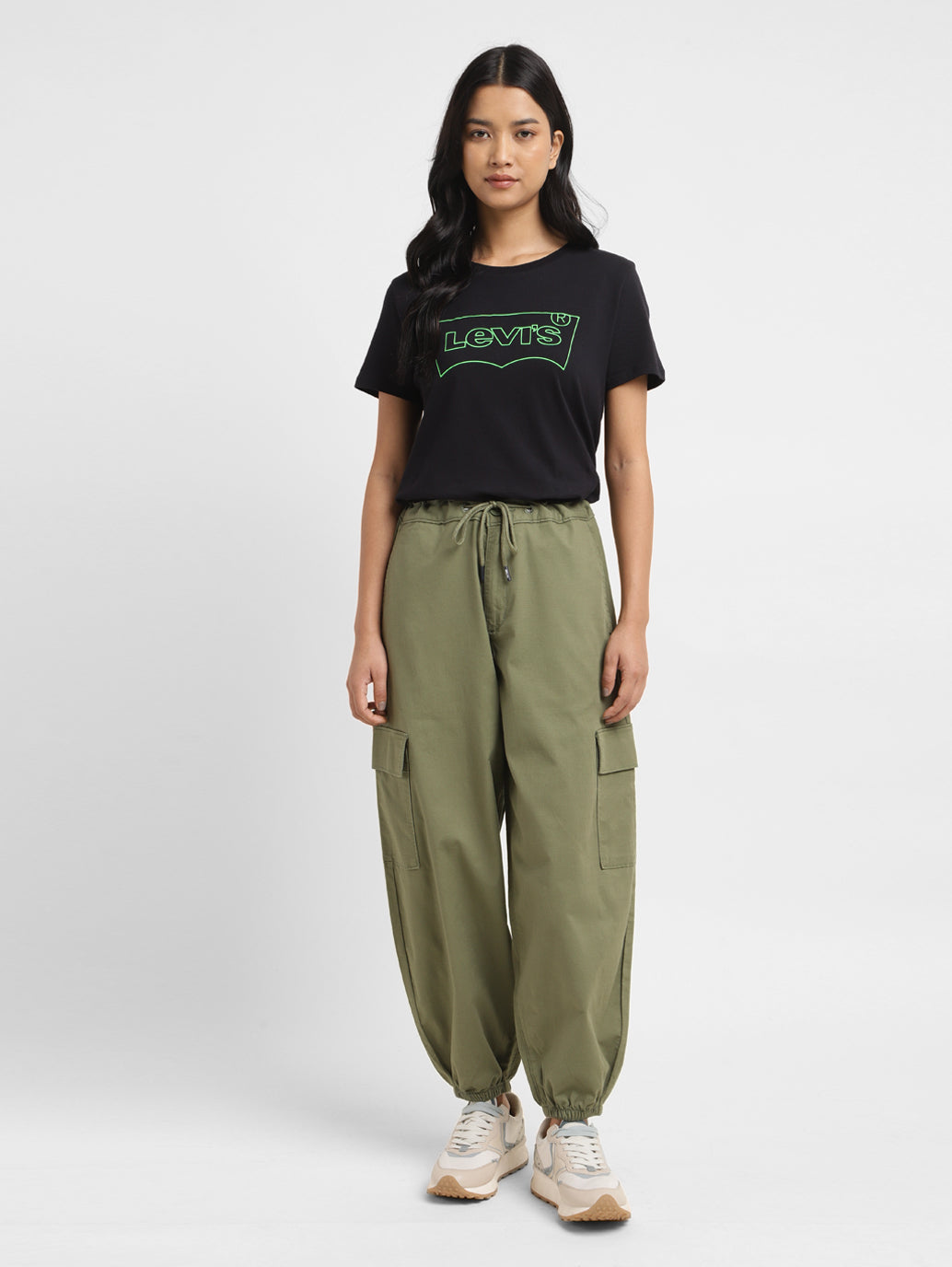 Women's High Rise Green Loose Tapered Fit Trousers - e9a4e0d7-d649-4cd8-a940-039564ecba58 View