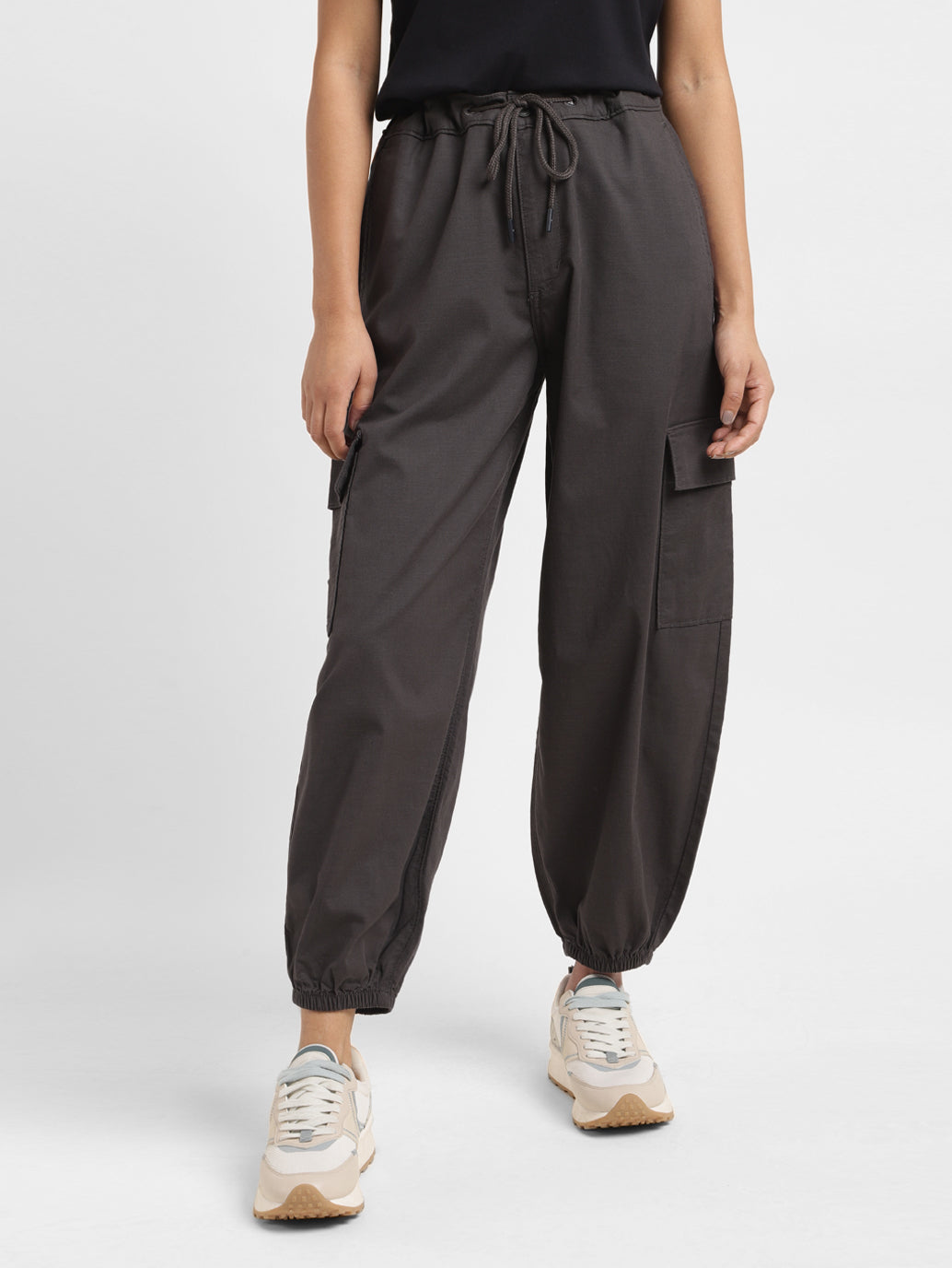 Women's High Rise Black Loose Tapered Fit Trousers - 1c7590e6-6170-40e9-85a7-b124a2f59d74 View