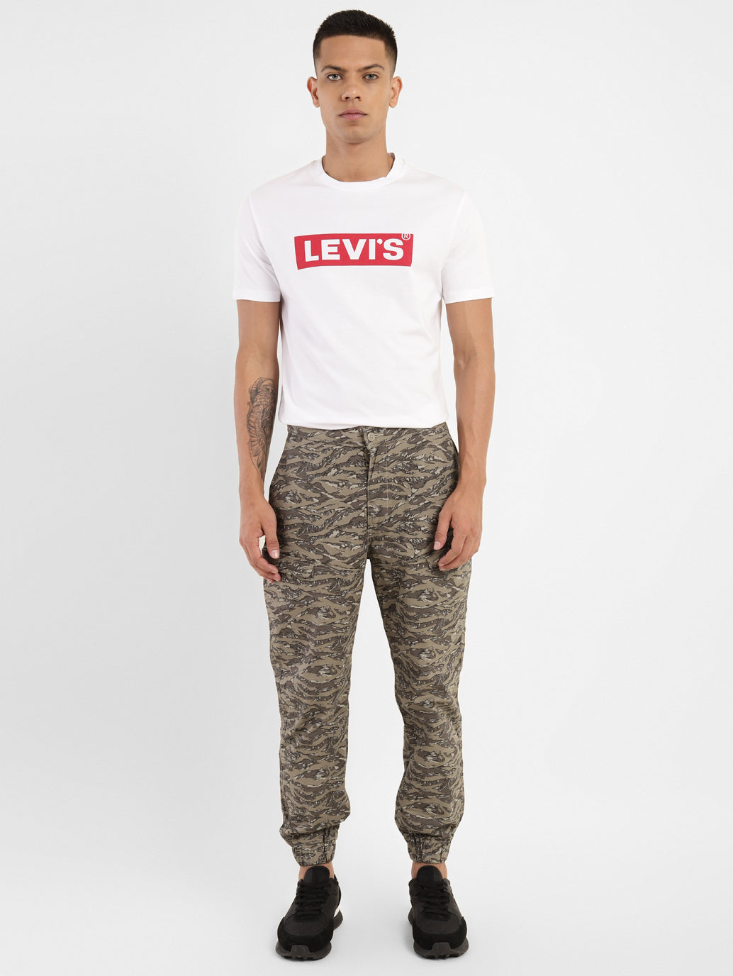 Khaki - 4a554779-8978-405a-bd2d-732e3d204565 View