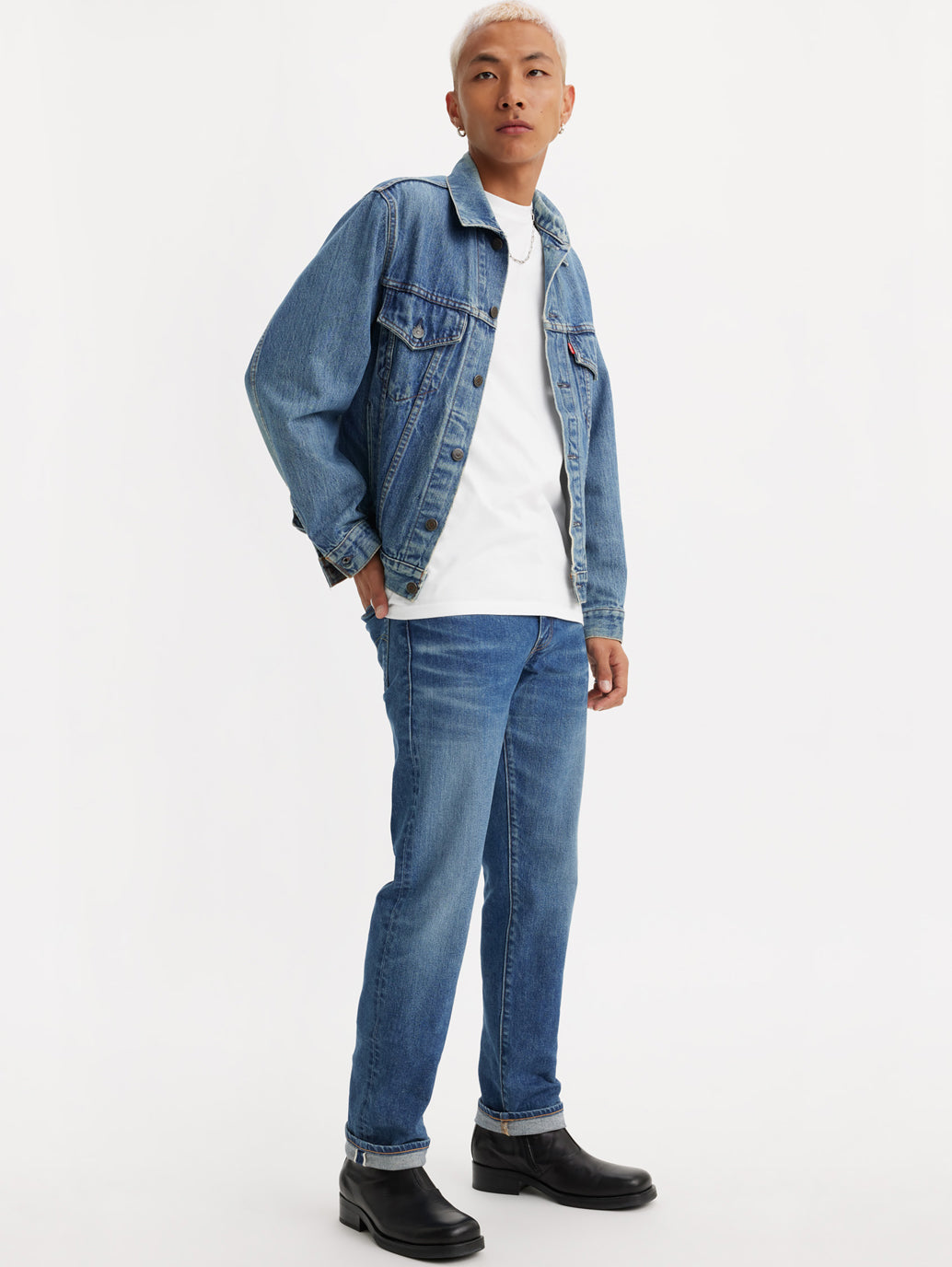 Men's 511 Blue Slim Fit Mid Rise Jeans - StyleShot View