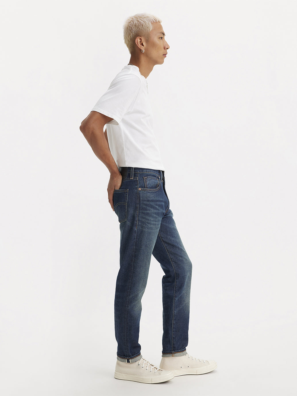 Men's 512 Blue Slim Tapered Fit Mid Rise Jeans - 86e295f9-928a-48bd-b830-3f7e55e82ea8 View