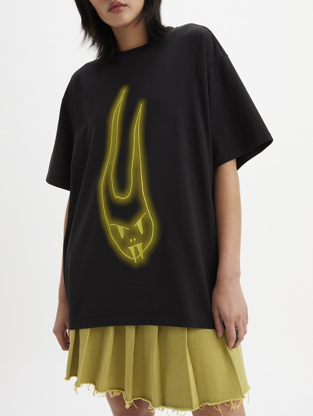 Levi's x Barbie Ferreira Oversized Bunny Tee - e4c98986-85ec-44fd-8b09-7e569ffb2b6a View