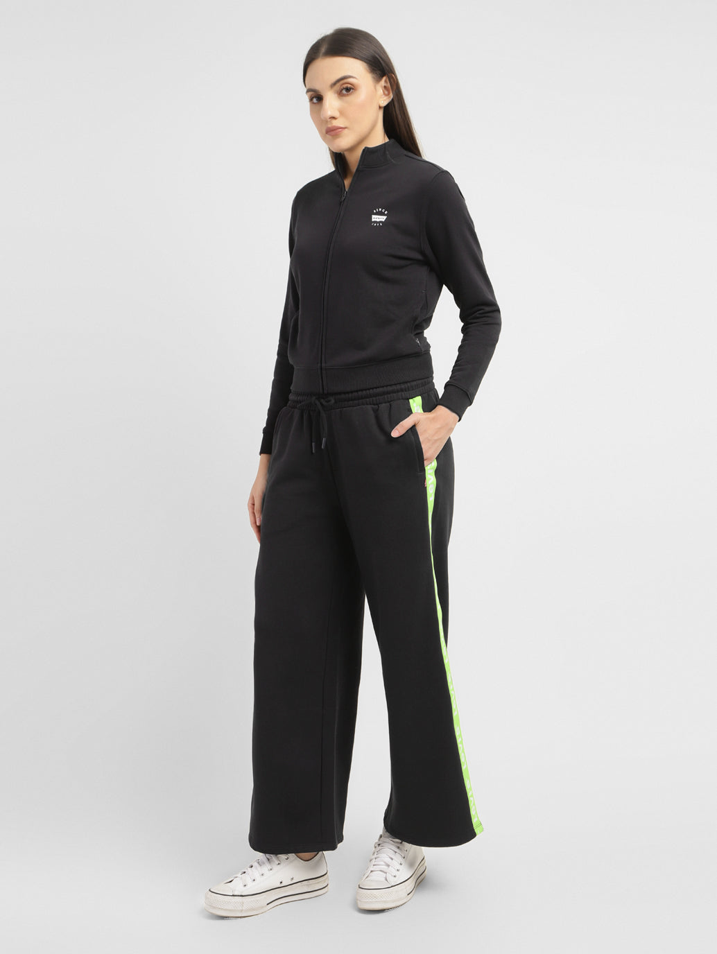 Women's Loose Fit Trousers - f8d933b0-47e0-4265-bb31-55702d2b200e View