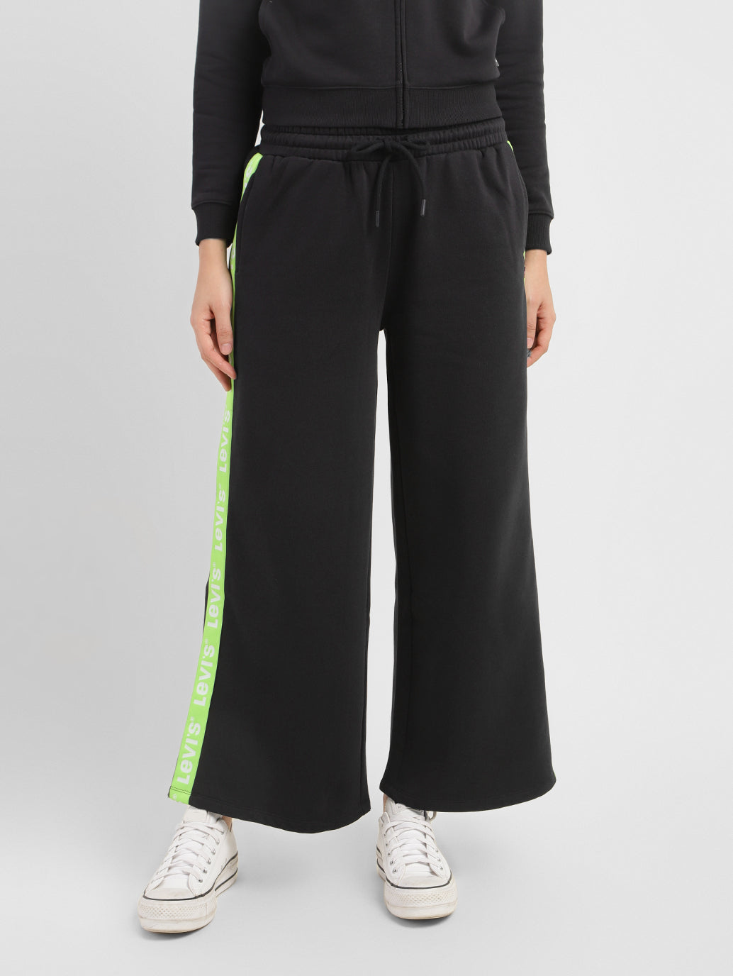 Women's Loose Fit Trousers - c4e5d691-dde9-41b7-b0d1-096f64ef20b6 View