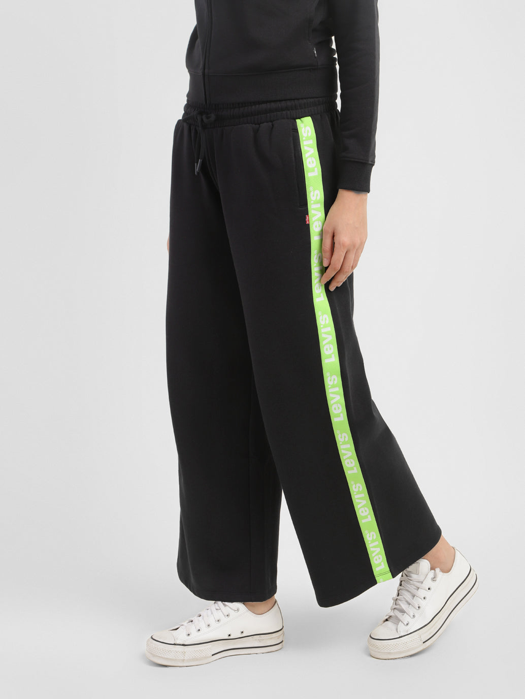 Women's Loose Fit Trousers - a54825d7-d359-4897-8afb-a77e3ac08d28 View