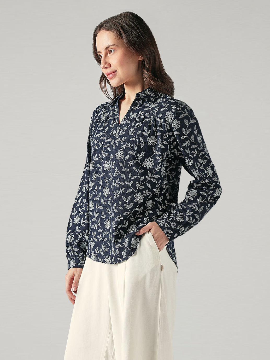 Women's Floral Regular Fit Collar Neck Top - Side View