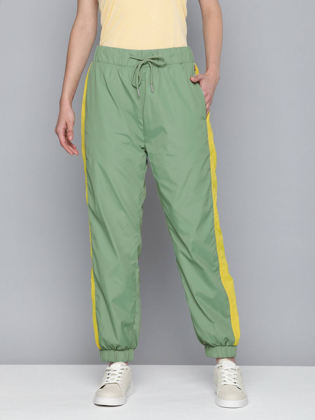 Women's Mid Rise Green Loose Tapered Fit Joggers - A657000012 View