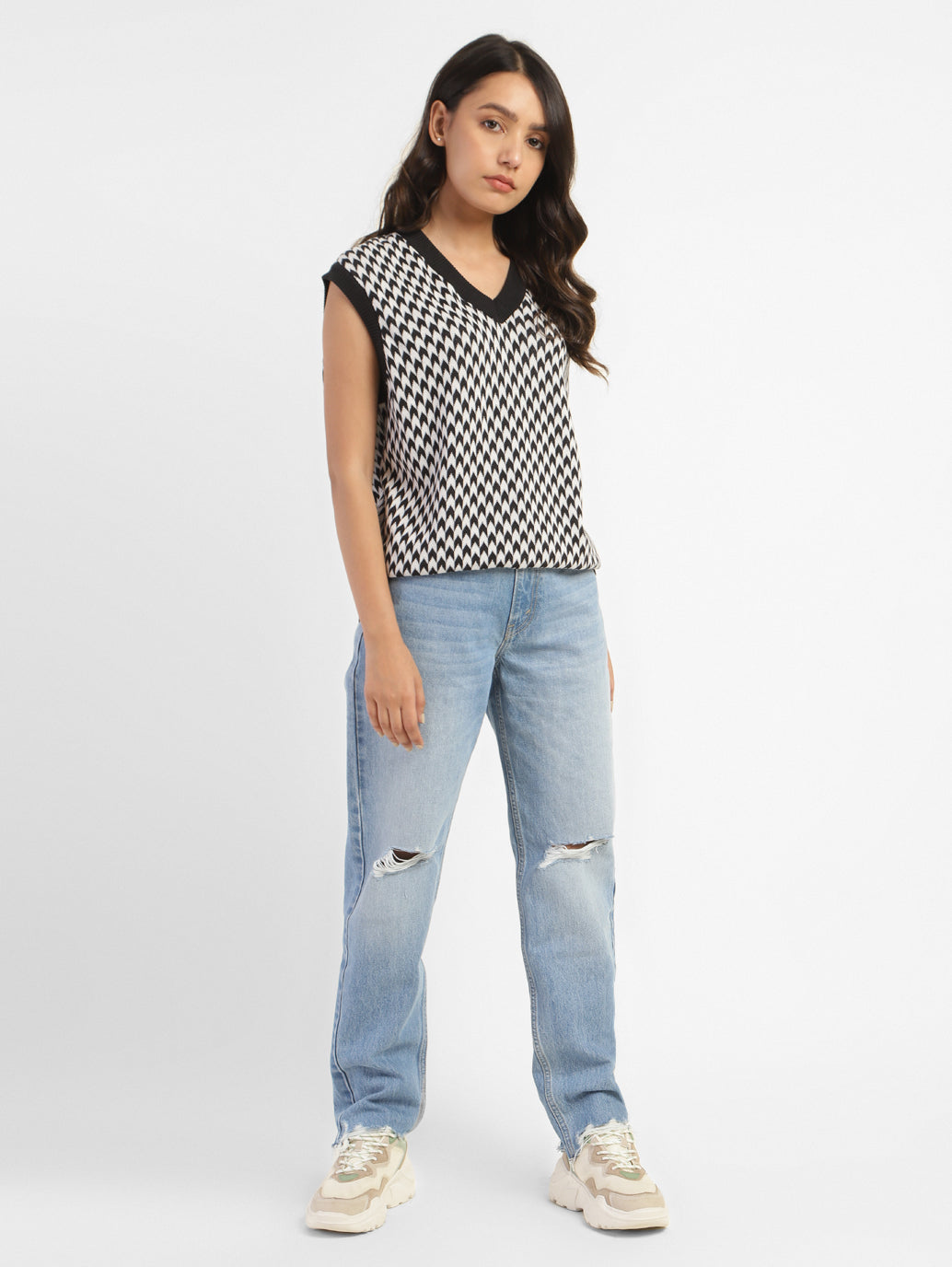 Women's V-Neck Checkered Sweater - cdde8a0c-70af-48b1-b9bd-c6e944969a3d View