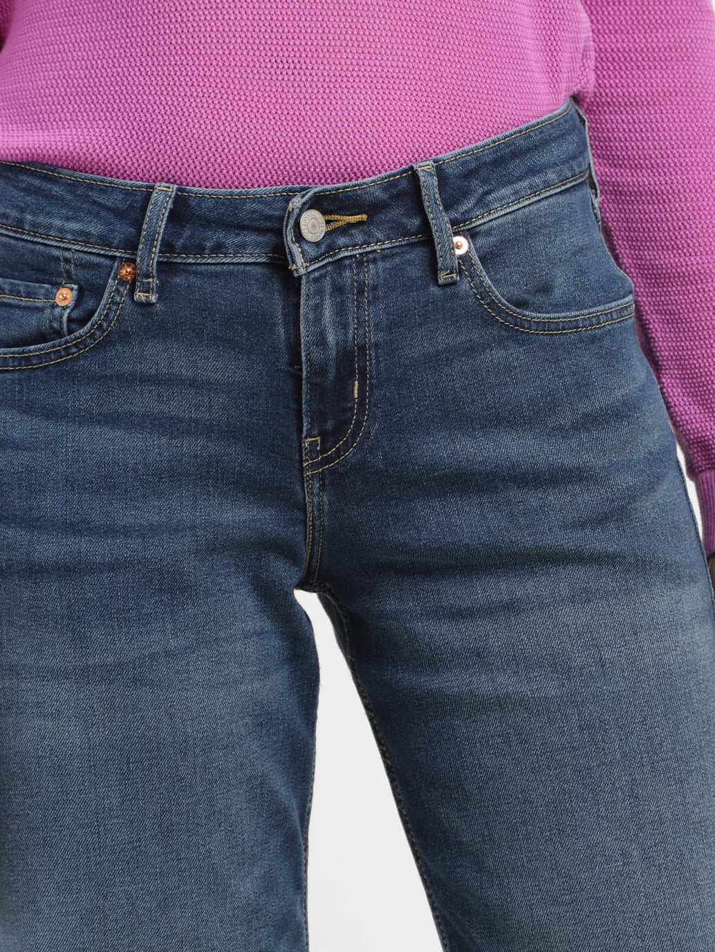 Women's Blue Loose Fit Low Rise Jeans - 2c70bb16-004a-4f6d-bc41-26959f02c6af View