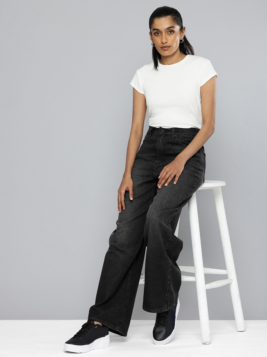 Women's Grey Ribcage Bell Bottom Wide Leg Fit High Rise Jeans - 4 View
