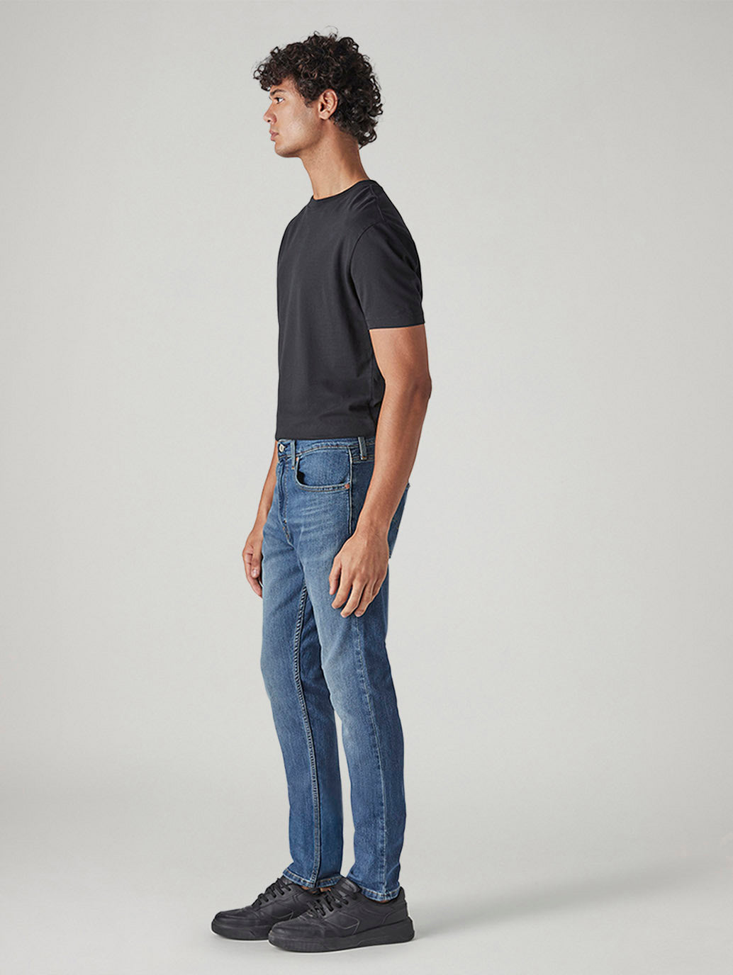 Men's 512 Blue Slim Tapered Fit Mid Rise Jeans - Side View