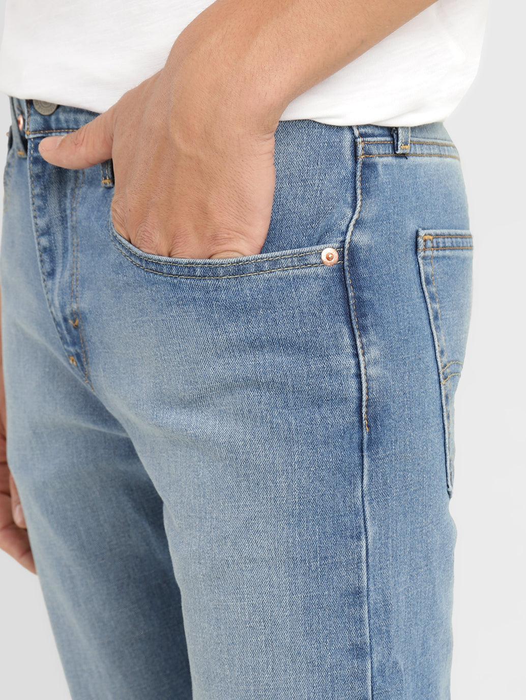 Men's 512 Blue Slim Tapered Fit Mid Rise Jeans - 67a8979e-39cf-4d9d-8e2e-817997f6effb View