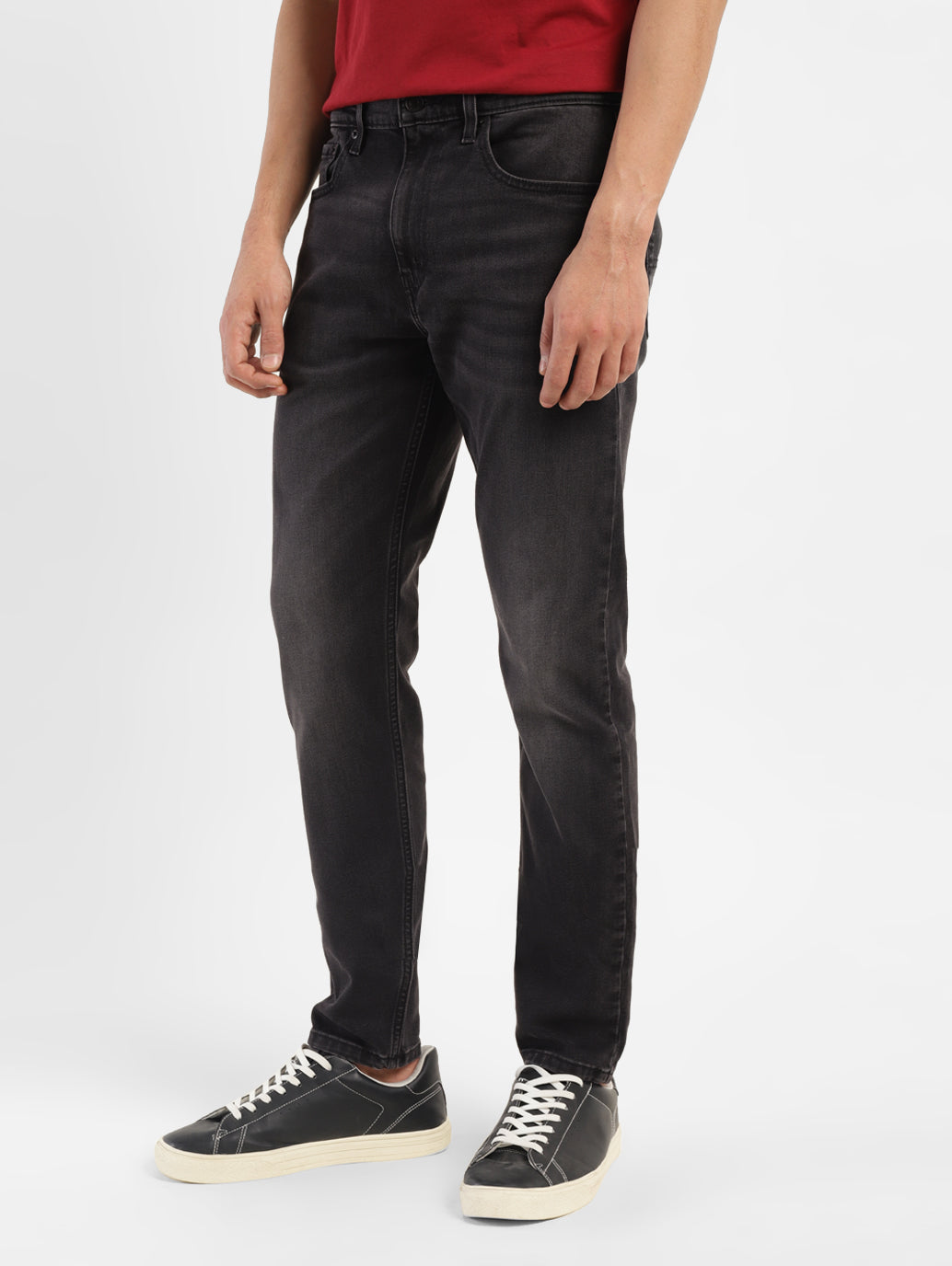 Men's 512 Black Slim Tapered Fit Mid Rise Jeans - f08333c7-bbb3-4ce4-8ea6-36e986f9a1a5 View