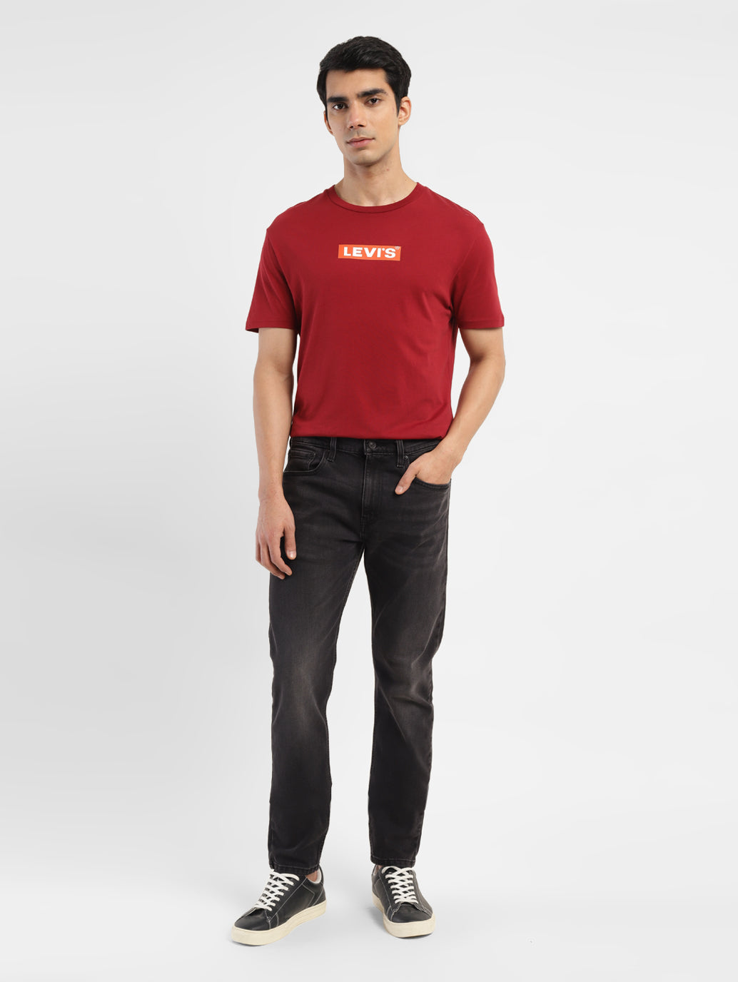 Men's 512 Black Slim Tapered Fit Mid Rise Jeans - ModelFront View