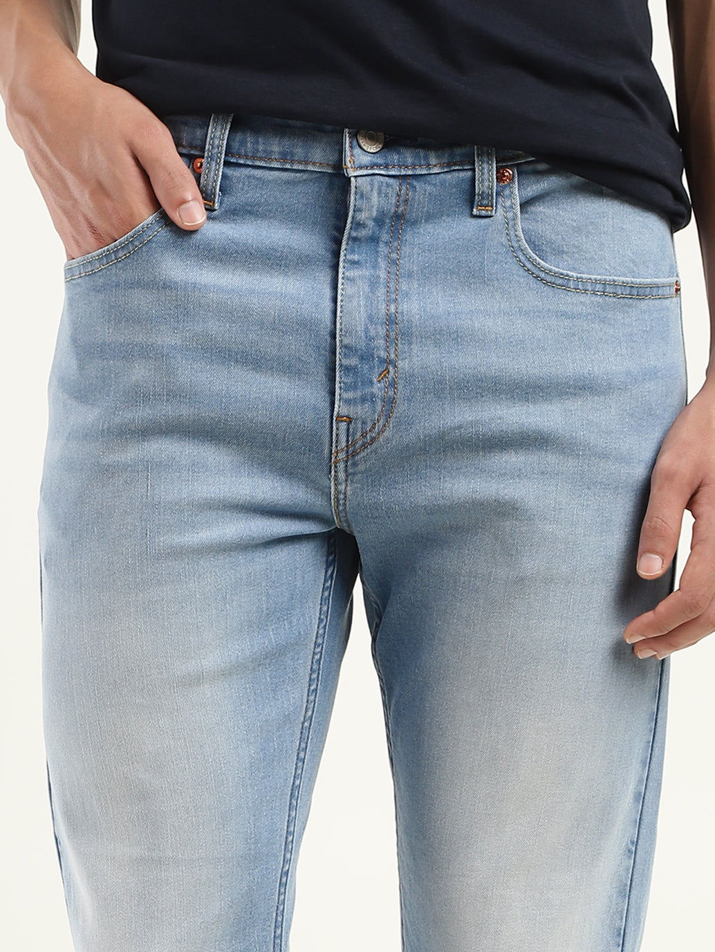 Men's 512 Blue Slim Tapered Fit Mid Rise Jeans - Details View