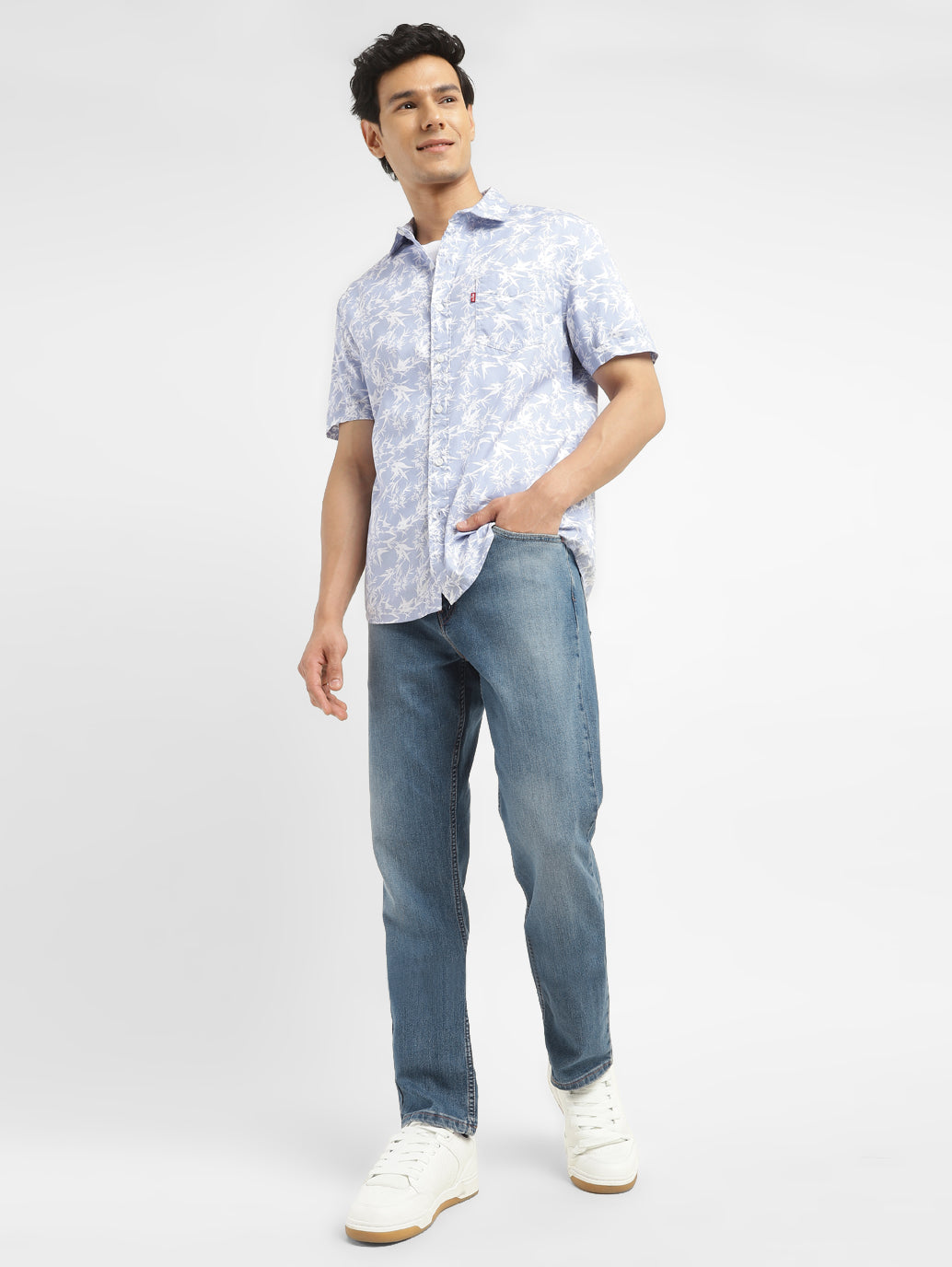 Men's 511 Blue Slim Fit Mid Rise Jeans - StyleShot View