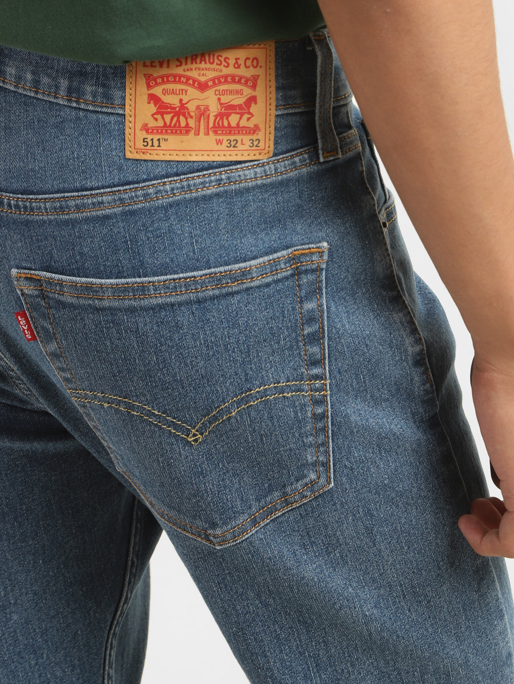 Men's 511 Blue Slim Fit Mid Rise Jeans - Backdetails View