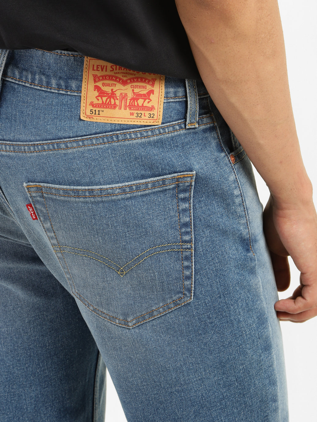 Men's 511 Blue Slim Fit Mid Rise Jeans - Backdetails View