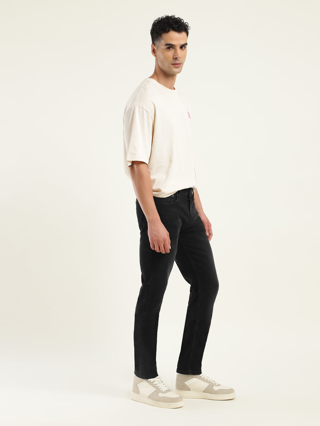 Men's 511 Black Slim Fit Mid Rise Jeans - 178b73a1-8149-4720-8abf-78b2777d9a82 View