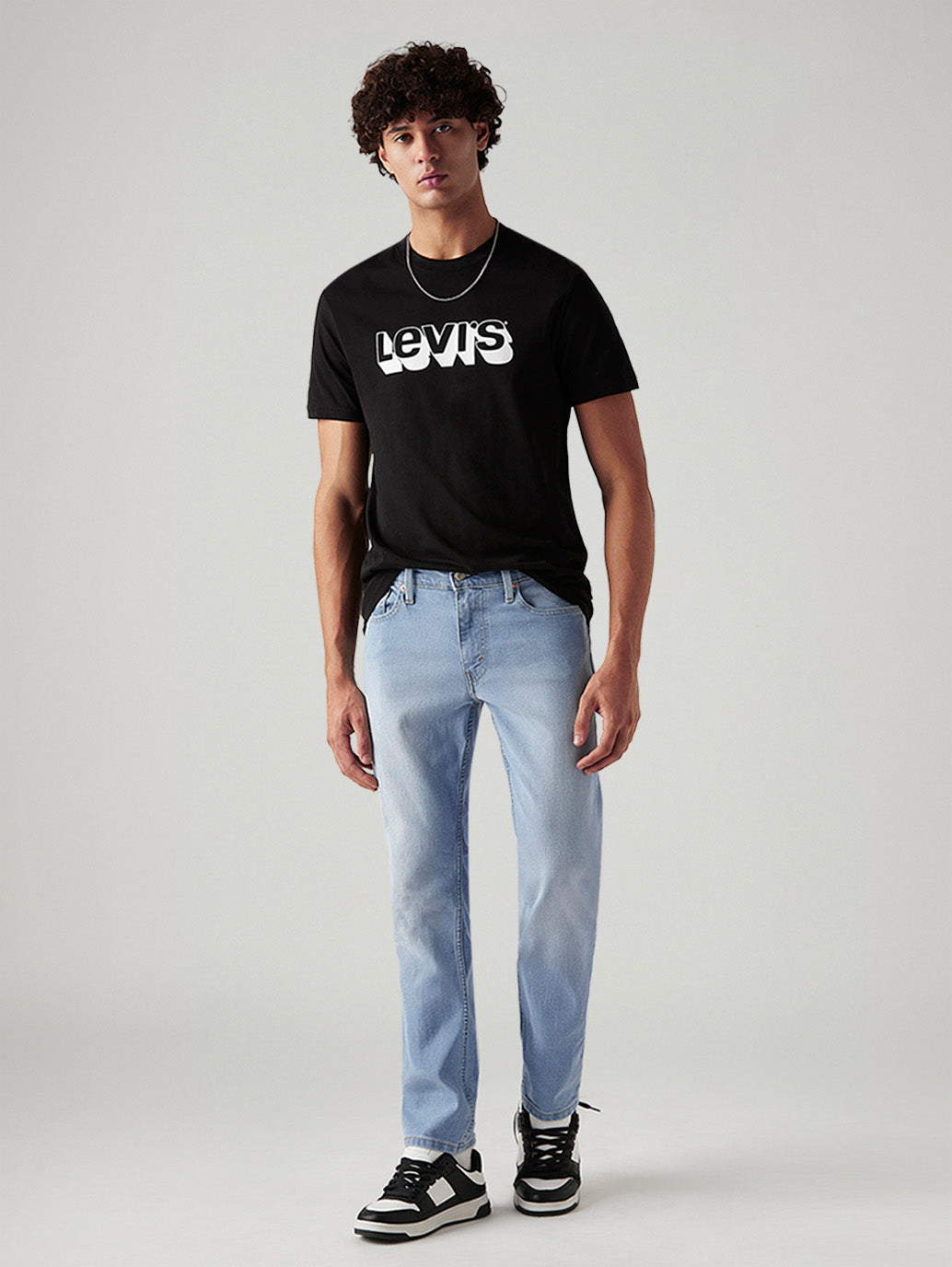 Men's 511 Light Blue Slim Fit Mid Rise Jeans - Styleshot View