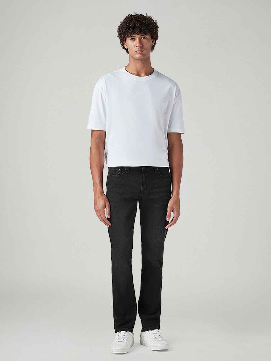 Men's 511 Black Slim Fit Mid Rise Jeans - Front View