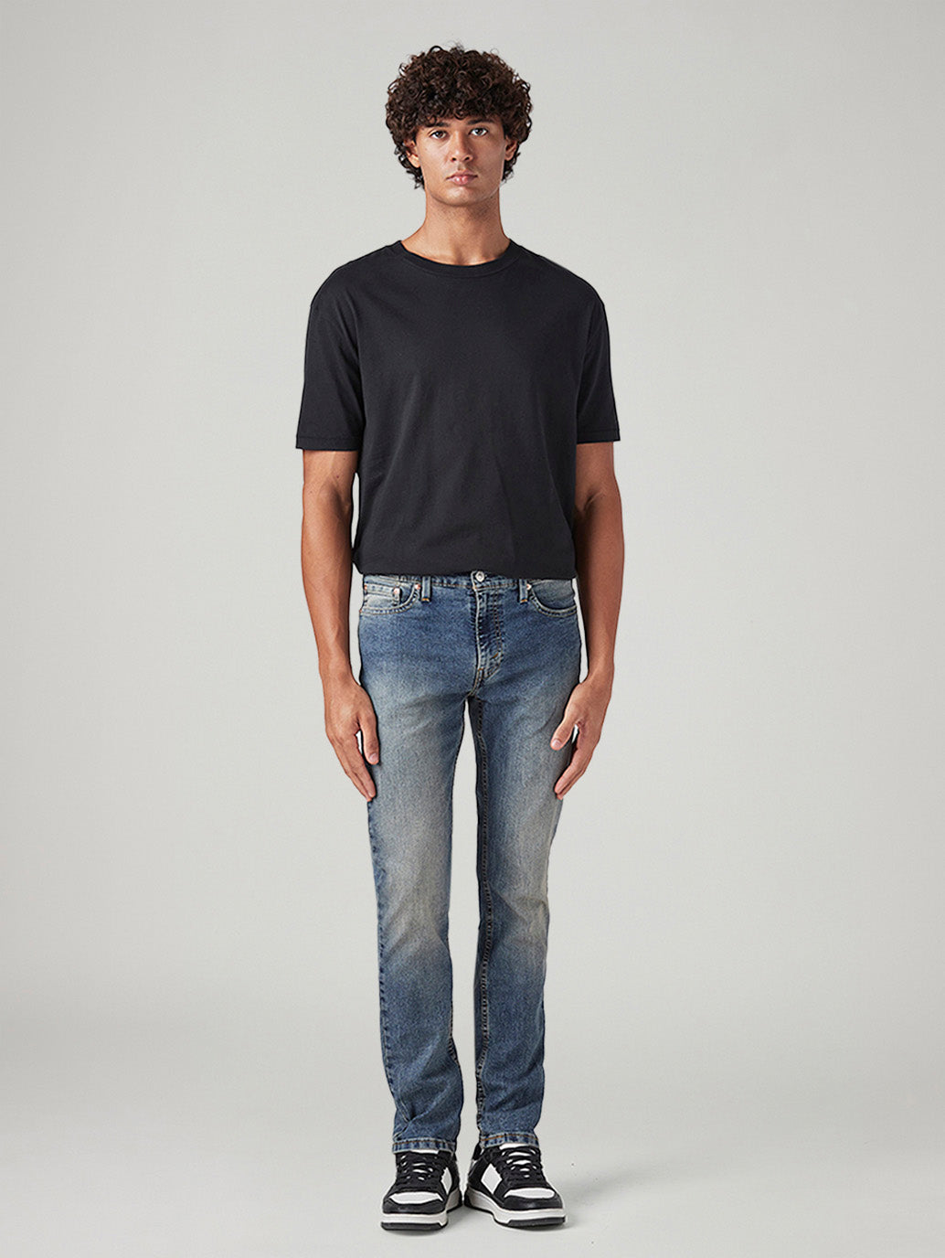 Men's 511 Blue Slim Fit Mid Rise Tinted Jeans - Front View