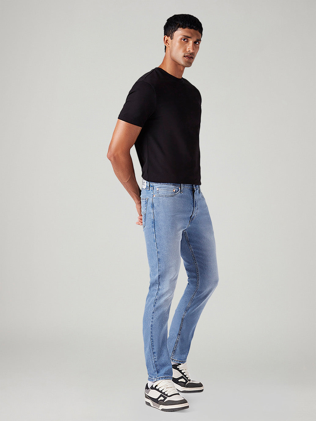 Men's 511 Light Indigo Slim Fit Mid Rise Jeans - Side View