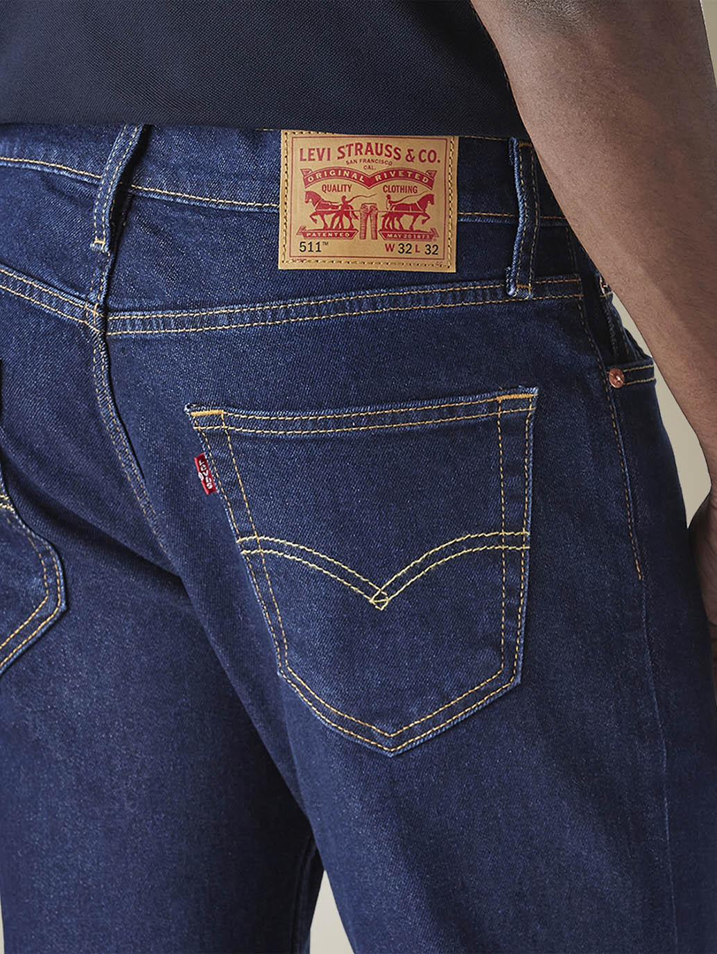 Mens 511 Mid Rise Slim Fit Cotton Stretch Blend Jeans - Detail View